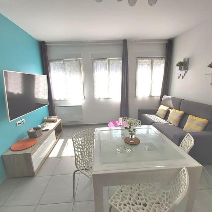 Gite Rdc 42M2 400 M Centre Ville 200 M Gare Tgv Parking Gratuit 250 Places Face Au Logement Arras Exterior photo